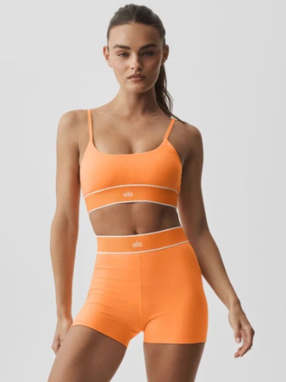 Alo 3" Softsculpt Amp It Up Short Satsuma Breeze NWT Small